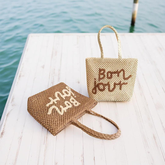 Handheld Straw Tote Bag – Bonjour Summer Beach Bag